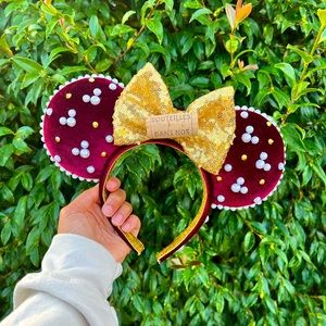 Food and Wine Minnie Ears